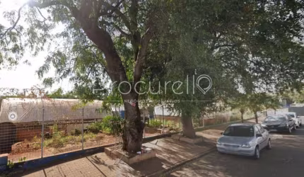 TERRENO COMERCIAL DE ESQUINA Á VENDA COM 2.216,30m² NO BAIRRO ALTO DA BOA VISTA, FRENTE PARA A AVENIDA CARAMURU. VISIBILIDADE E POTENCIAL PARA GRANDES NEGÓCIOS