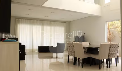 CASA EM CONDOMINIO COM 3 SUÍTES PARA VENDA SAINT GERARD 416M²