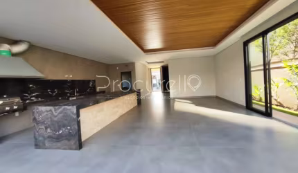Casa de alto Padrão no condomínio Olhos d`Água com 4 quartos sendo 4 suítes.