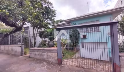 Casa com 3 quartos à venda no Rio Branco, Caxias do Sul , 226 m2 por R$ 890.000