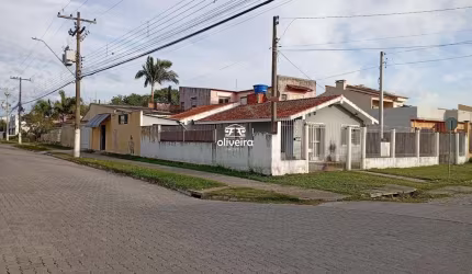 DUAS CASAS E COMÉRIO NO MESMO TERRENO. UMUHARAMA AREAL. VENDA COM EXCLUSIVIDADE.