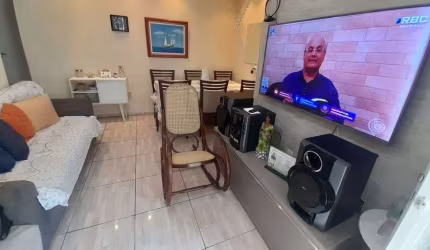 Apartamento para venda tem 50 metros quadrados com 2 quartos