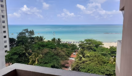 Apartamento beira mar de Candeias a venda com 105m² 2 quartos e dependência completa