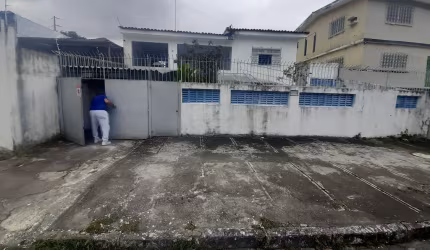 Excelemte casa a venda com 180 m² de área útil e 320m² de terreno em Boa Viagem