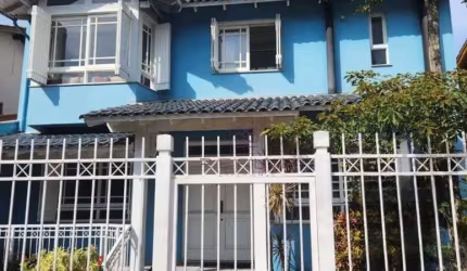 Sobrado à venda, 293 m² por R$ 720.000,00 - Centro - Gravataí/RS