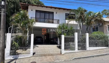 Casa com 3 quartos à venda na Rua Professora Antonieta de Barros, 813, Estreito, Florianópolis, 364 m2 por R$ 1.650.000