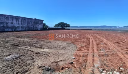 Terreno comercial para alugar na Rua Heriberto Hulse, 2938, Barreiros, São José, 5000 m2 por R$ 10.000