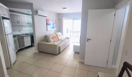 Apartamento com 2 quartos para alugar na Avenida Madre Benvenuta, 388, Trindade, Florianópolis, 70 m2 por R$ 5.400