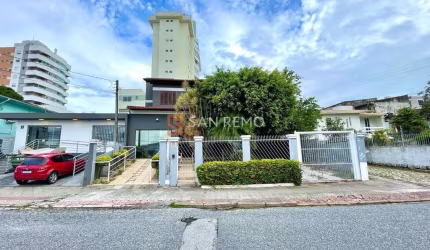 Casa com 4 quartos à venda na Rua Afonso Pena, 851, Canto, Florianópolis, 280 m2 por R$ 2.000.000