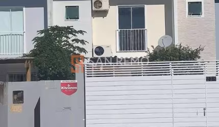 Casa em condomínio fechado com 2 quartos à venda na Rua Bacuri, 238, Campeche, Florianópolis, 78 m2 por R$ 960.000