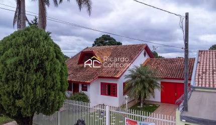 Casa Padrão 180m2, 03 Quartos, 01 Suíte, 05 Vagas.