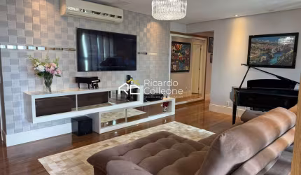 Apartamento Alto Padrão PORTEIRA FECHADA, 166m2, 4 Quartos sendo 3 Suítes.