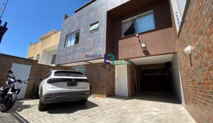 Sobrado ensolarado com 3 quartos e terraço
