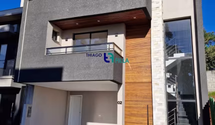 Casa com 3 suítes à venda em condomínio