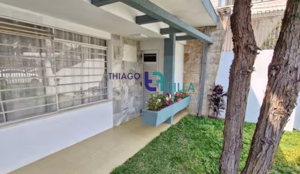 Casa Residencial / Comercial com 373m2