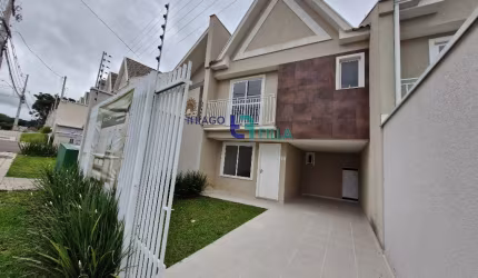 Sobrado Frente Rua à venda no Santa Cândida