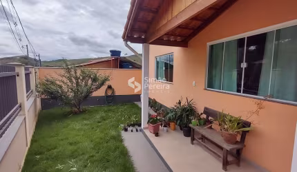 Casa à venda, em rua plana, Simão Pereira, MG
