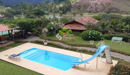 Chácara para venda com 1.250m² com 5 quartos em Simão Pereira MG