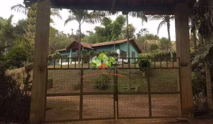 Sítio  com 3 Quartos e 5 banheiros à Venda, 140000 m² por R$ 1.300.000