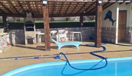 Casa à venda, em condomínio fechado em Simão Pereira, MG