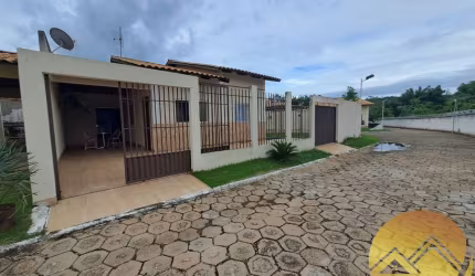 Casa de esquina no Condomínio Walta Marques 2 em frente ao clube lagoa- Caldas Novas.