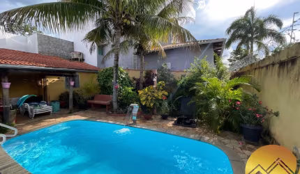 Oportunidade no Itanhangá 2 em Caldas Novas, são 2 casas com piscina privativa, energia sola