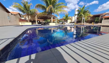 Oportunidade em Caldas Novas! Casa em condomínio com piscinas, sauna, área gourmet e acaddemia