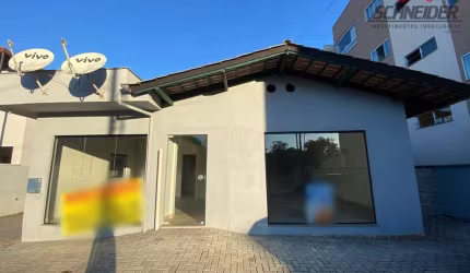 Sala comercial para alugar no bairro Padre Martinho Stein em Timbó/SC