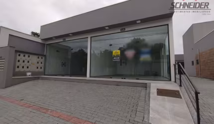Sala comercial para alugar no bairro Carijós em Indaial/SC