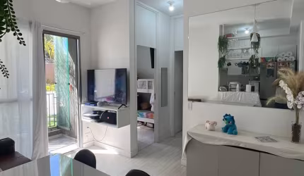 Apartamento 2 dormitórios na Vila Constância