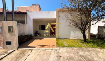 Casa no Condomínio Rota do Sol, Aruana, com 3 quartos (1 suíte).