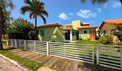 Casa no Condomínio Riviera Del Mar, 3 quartos (1 suíte), em frente à praia.