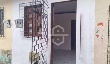 Village com 2 dormitórios para alugar, 31 m² por R$ 640,00/mês - Rodolfo Teófilo - Fortaleza/CE