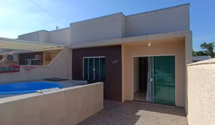 Casa com piscina em Praia de Leste