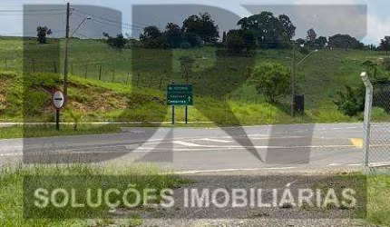 Terreno à venda em Elias Fausto, Centro, com 3200 m²