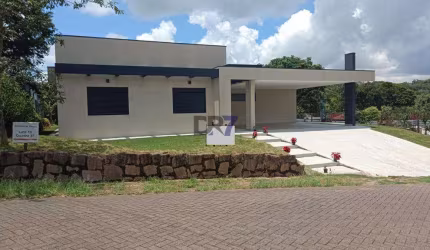 Belíssima Chácara à Venda, terreno 1030m² - Clube de Campo Valinhos, SP