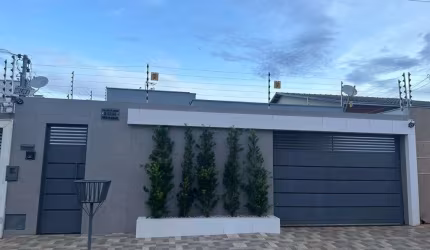 Casa com 3 quartos à venda na Almiro de Amorim, 1, Residencial Portal do Cerrado, Anápolis por R$ 465.000