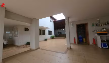 Casa comercial com 1 sala para alugar na Péricles Ramos, 260, Jundiaí, Anápolis por R$ 15.000