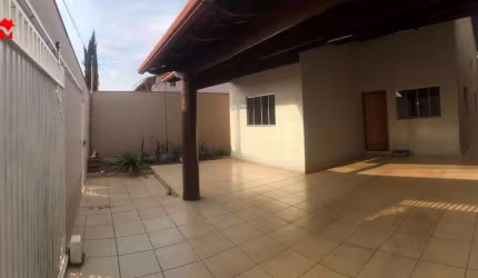 Casa com 3 quartos à venda na Francisco S. Batista, 29, Setor Bougainville, Anápolis por R$ 470.000