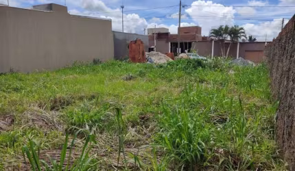 Terreno à venda na Eduardo Pinheiro Braga, 200, Víviam Parque, Anápolis por R$ 130.000