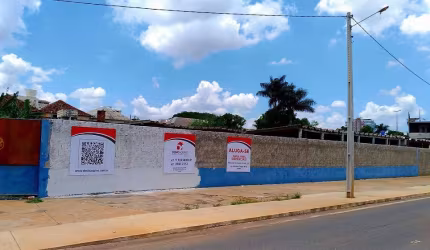 Terreno comercial para alugar na Brasil, 100, Vila Santana, Anápolis