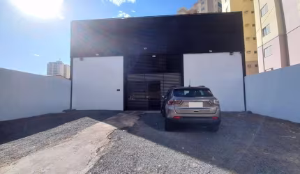 Sala comercial com 10 salas para alugar na Manelico Crispim, 363, Jundiaí, Anápolis por R$ 9.000