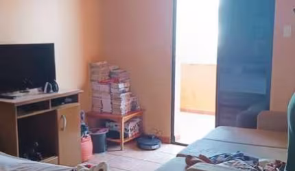 Casa tipo Apartamento para Venda em São Paulo, Cambuci, 3 dormitórios, 1 suíte, 2 banheiros