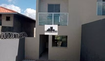 Casa com 2 quartos localizada em Santa Luzia.