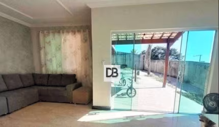 Encantadora casa no Bairro Cachoeira!