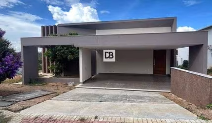 Oportunidade Única: Casa de Luxo no Condomínio Gran Royalle, próximo ao Aeroporto de Confins!
