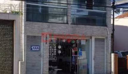 Prédio  Comercial ou Residencial para locação ou renda na Vila Mazzei.