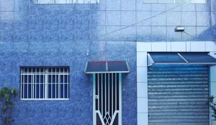 SOBRADO A VENDA NA ZONA LESTE COM RENDA