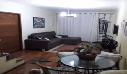 Sobrado à venda 3 dormitórios sendo 1 suíte e 3 vagas na Vila Mazzei São Paulo.