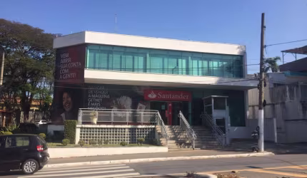 LOCAÇÃO DE PRÉDIO COMERCIAL NA CERRO CORÁ, LAPA, SP.